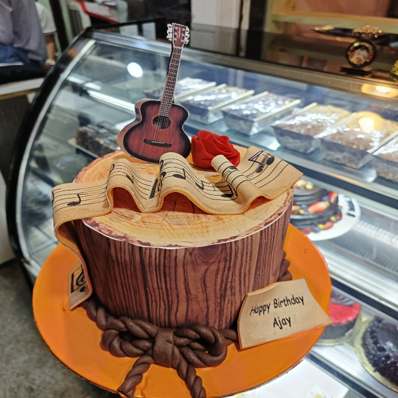 Guitar theme cake for music lovers or guitarist