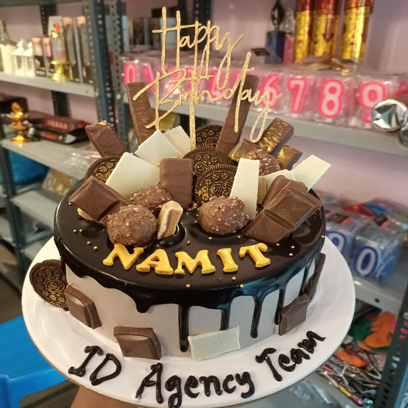 Chocolate theme cake