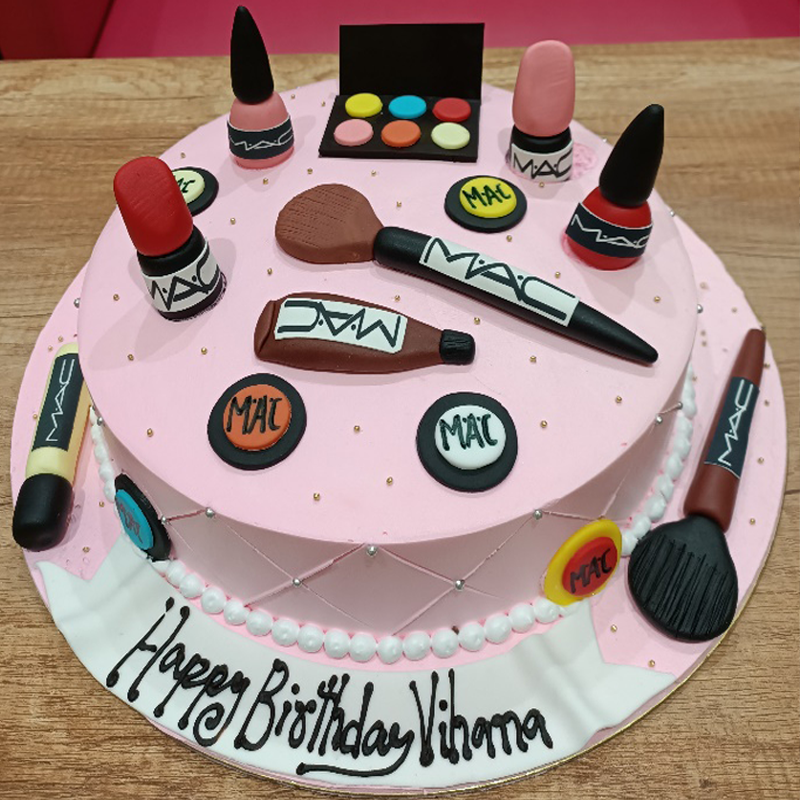 Makeup Theme cake