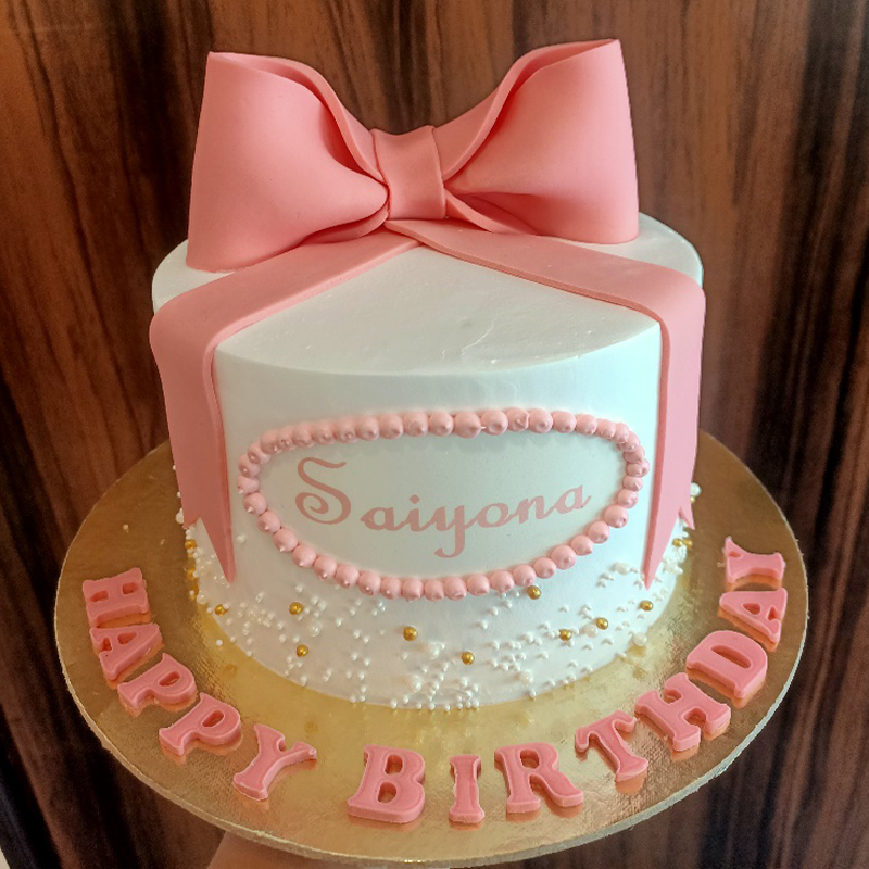 Pink bow theme cake